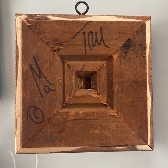 Museum Bees - conch shell - Picture 2 of 4